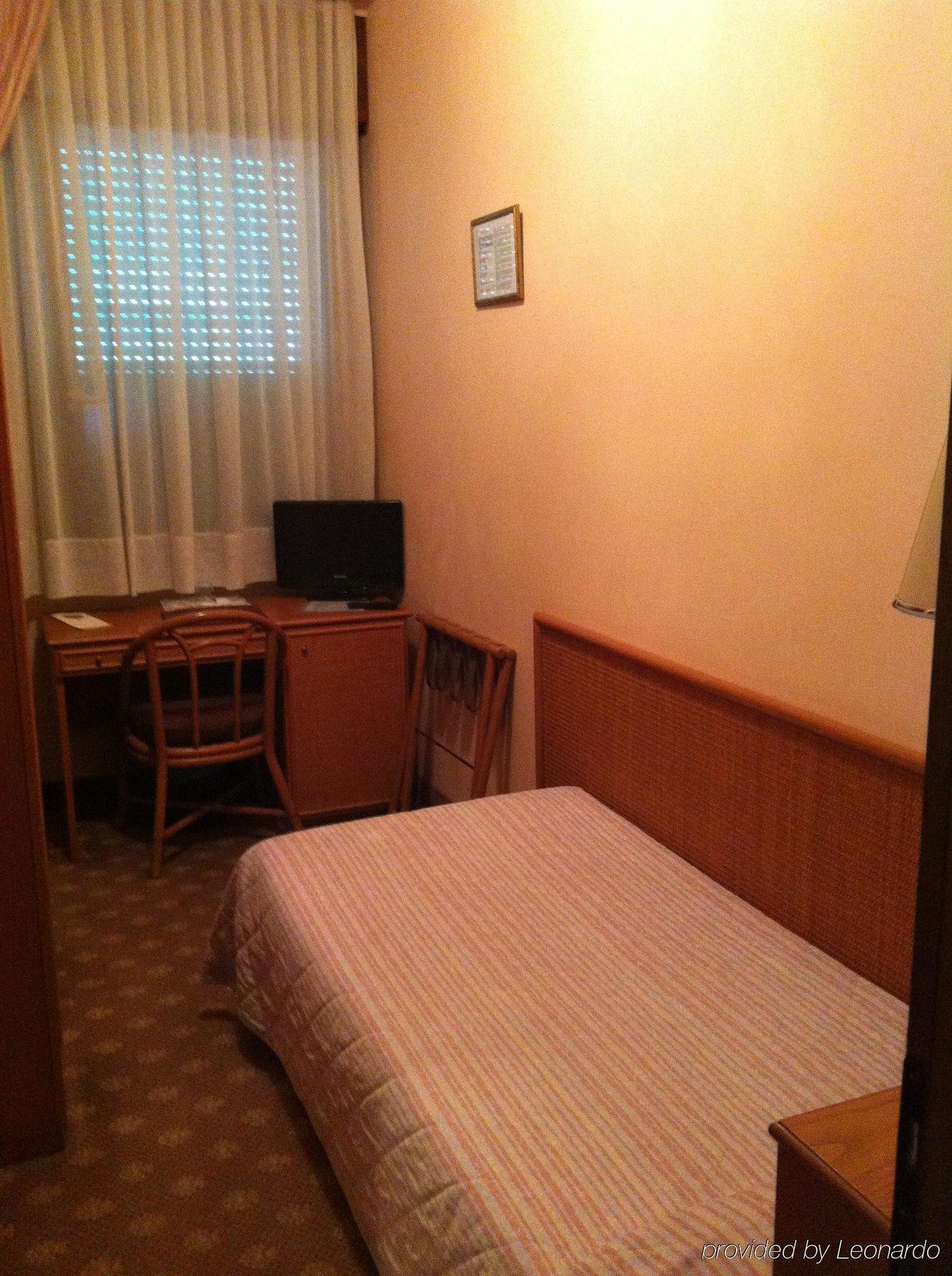 Hotel Villa Tiziana Венеция Лидо Екстериор снимка